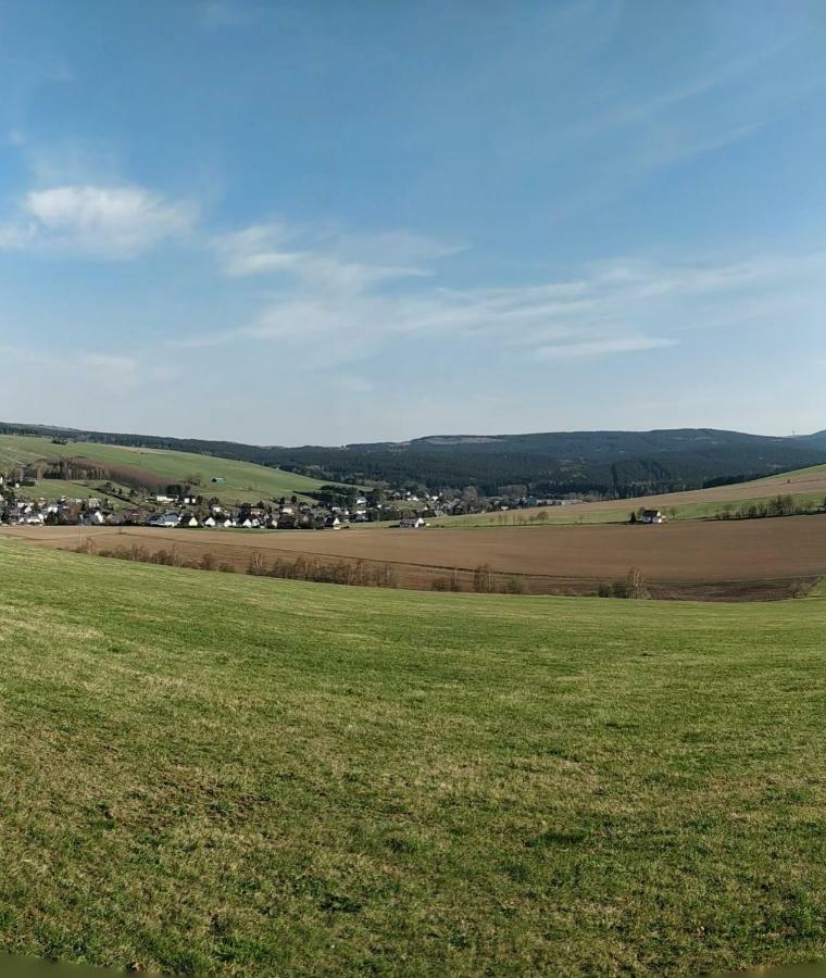 Ferienwohnung Bimmelbahn-Blick Neudorf  ภายนอก รูปภาพ